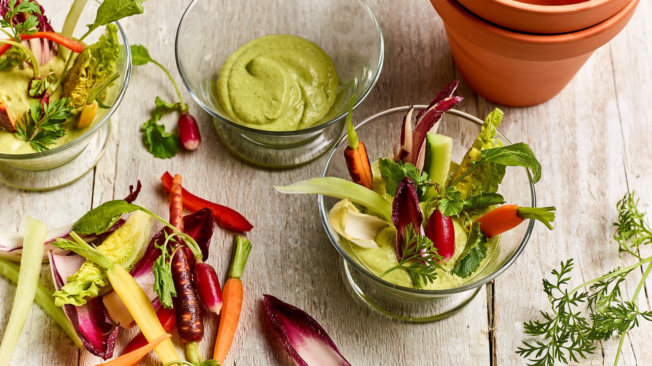 Spring vegetable crudités with a green pea vegan dip - Step 1