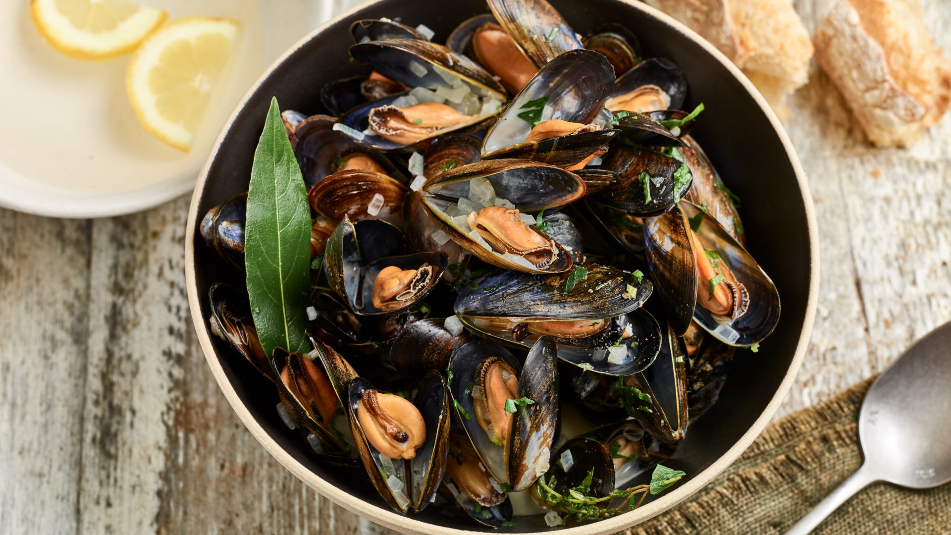 Mussels Moules mariniere
